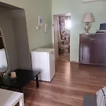 ελιά παραδοσιάκο σπίτι στην Villa Amfikleia