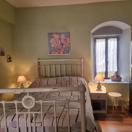 ελιά παραδοσιάκο σπίτι στην 빌라 암피키아