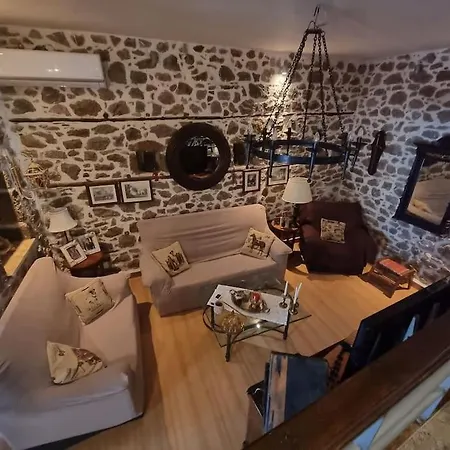 Βίλα ελιά παραδοσιάκο σπίτι στην