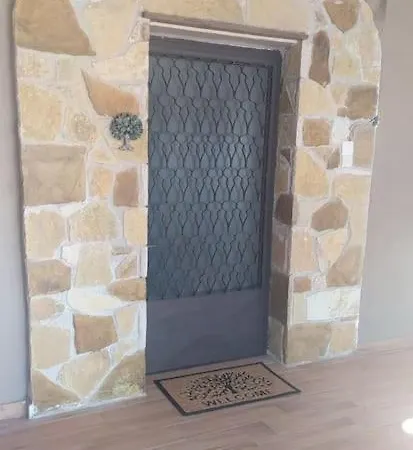 Βίλα ελιά παραδοσιάκο σπίτι στην